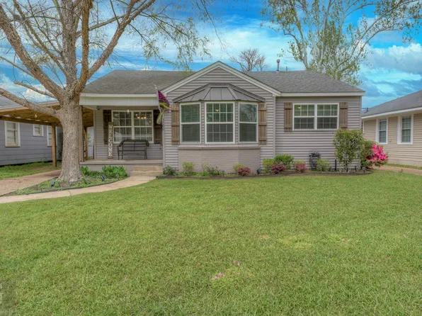 3760 Greenway Pl, Shreveport, LA 71105