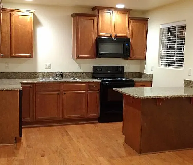 926 Whetstine Ave #C — Photo 5