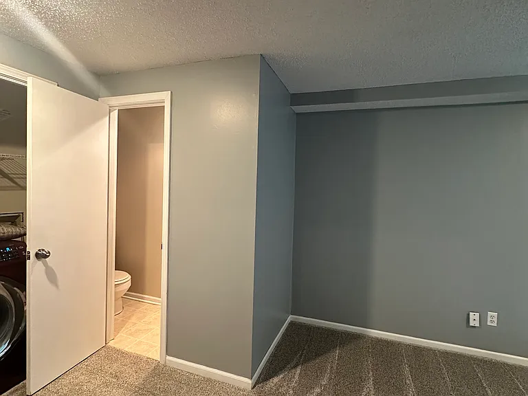 8712 N Pomona Ave — Photo 13