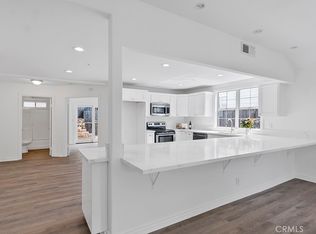 23219 Raymond St, Chatsworth, CA 91311