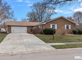 3108 Olympic Dr, Springfield, IL 62704