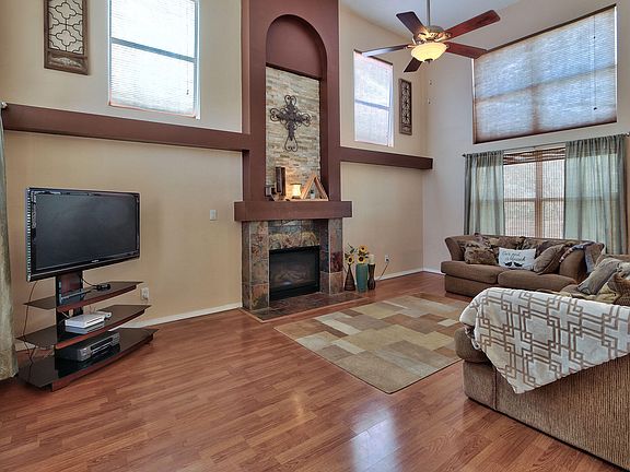 4th image of 3 Juniper Pl