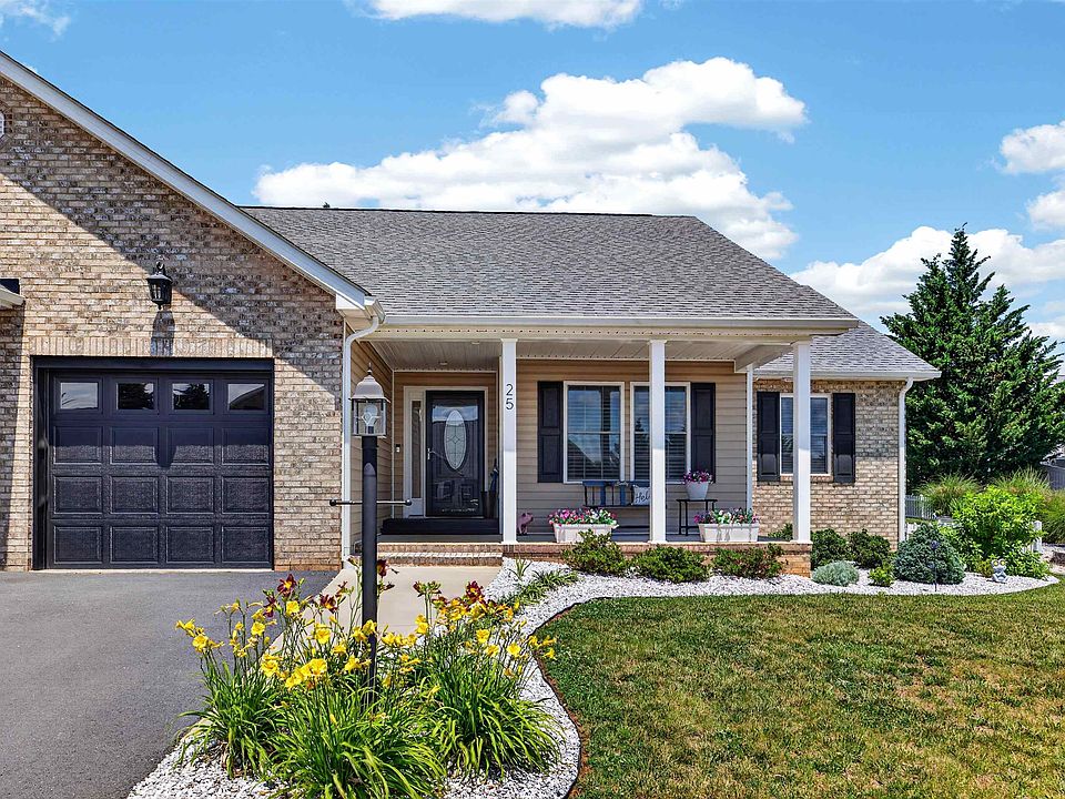 1st image of 25 Meriwether Cir