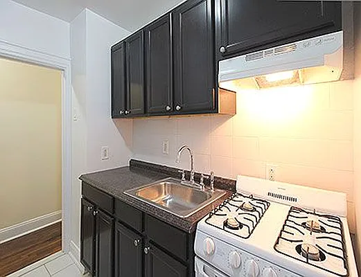 Rented by SW Queens Mezzanine | media 15