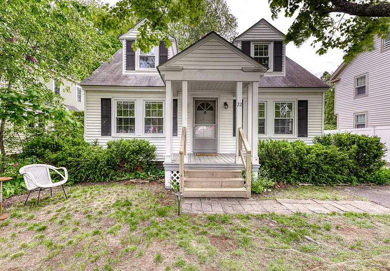 22 Seaview Ave — Photo 1