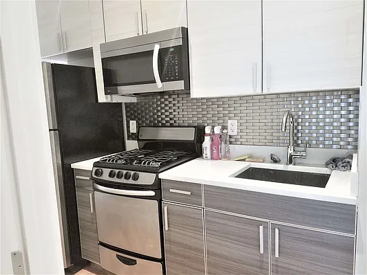 Rented by The Hamilton Group | media 13