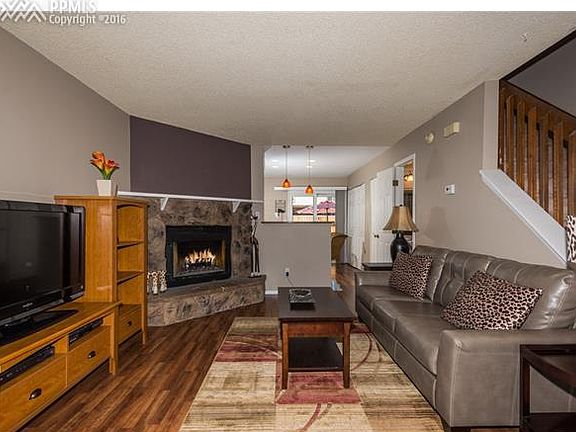 5th image of 7628 Clover Hill Dr