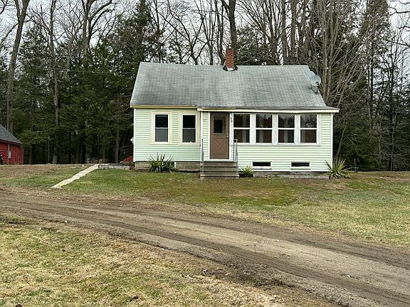 3rd image of 60 Mechanic Falls Road
