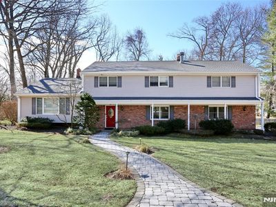 21 Dorchester Rd, Woodcliff Lake, NJ, 07677