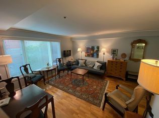 388 Chestnut St #A, San Francisco, CA 94133