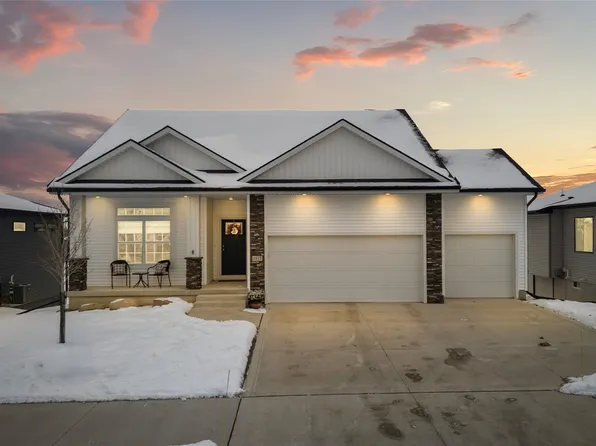 1917 Southbridge Dr, Adel, IA 50003