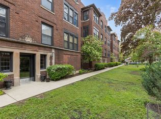 1437 W Greenleaf Ave APT 3N, Chicago, IL 60626
