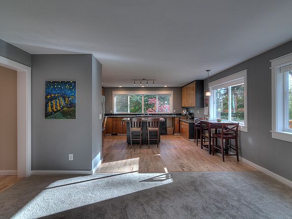 5th image of 5406 62nd Ave NW