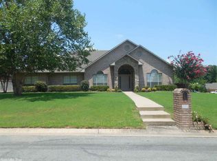 201 Chipmunk Cv, White Hall, AR 71602