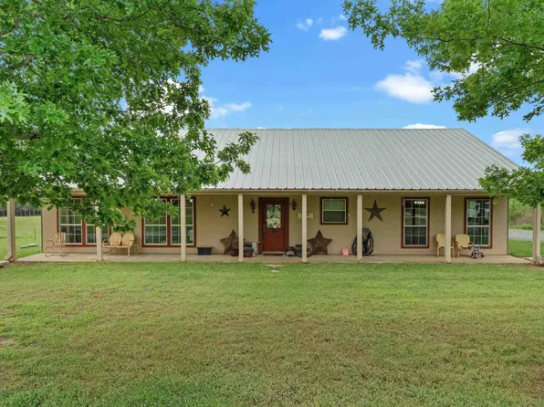 8550 New Hope Rd, Gilmer, TX 75645