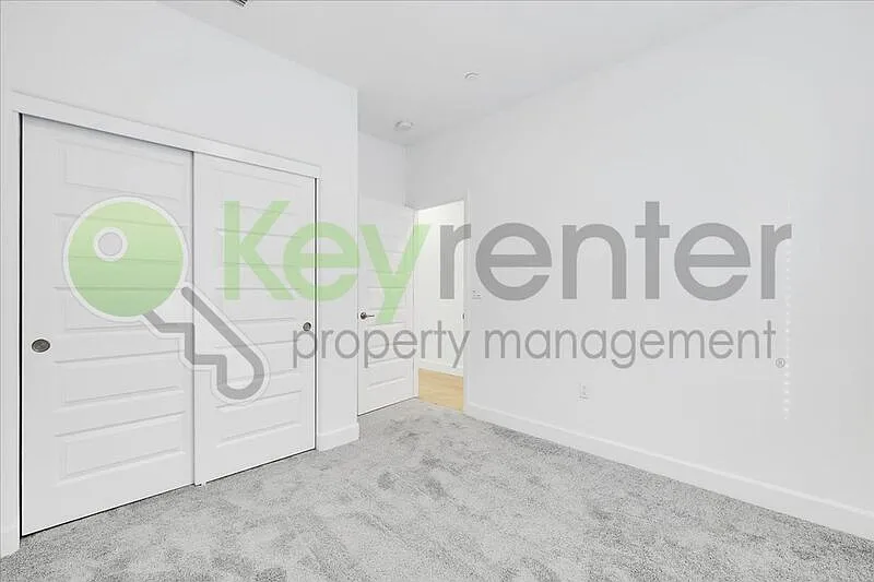 4 bed, 3.0 bath, 2018 sqft, $3,150 — Photo 4