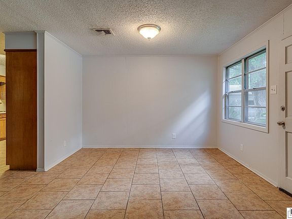 3rd image of 310 Hilbert Dr