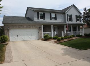 240 Millington Ln, Aurora, IL
