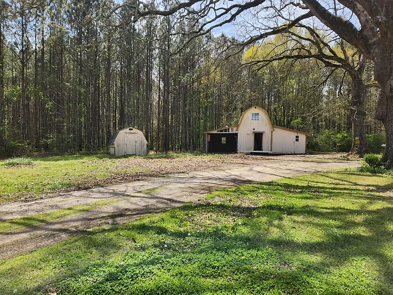 460 Old Hwy — Photo 2