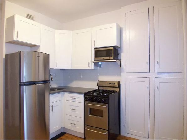 445 W 49th St APT 5B