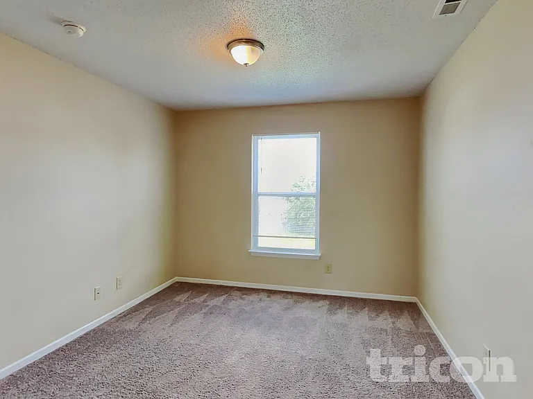 2029 Morning Light Ln — Photo 15