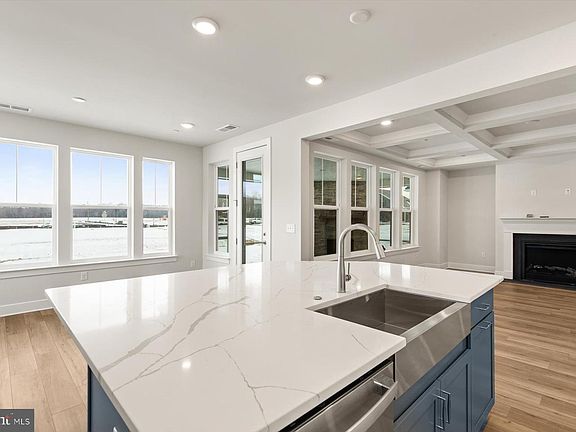 7th image of this home