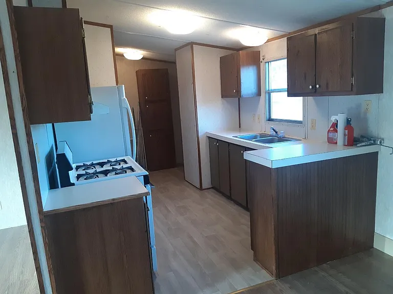1130 Sandy Hill Dr — Photo 5