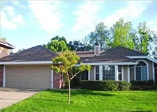11360 New England Pl photo 1