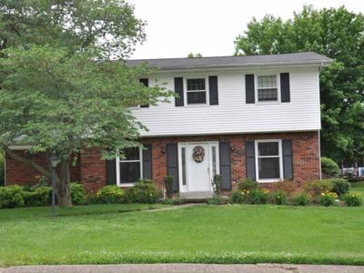 8333 Poplar Dr, Newburgh, IN, 47630
