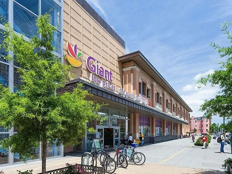 3900 14th St NW #210 — Photo 33