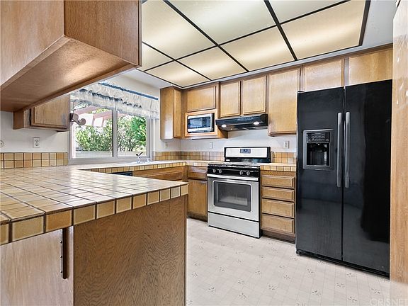 4th image of 28152 Thorley Ct