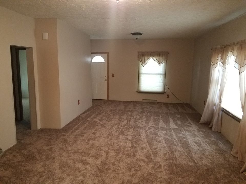 living room, new carpet