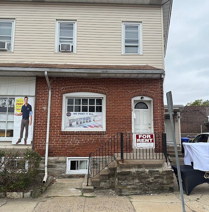 1st image of 138 E Glenside Ave