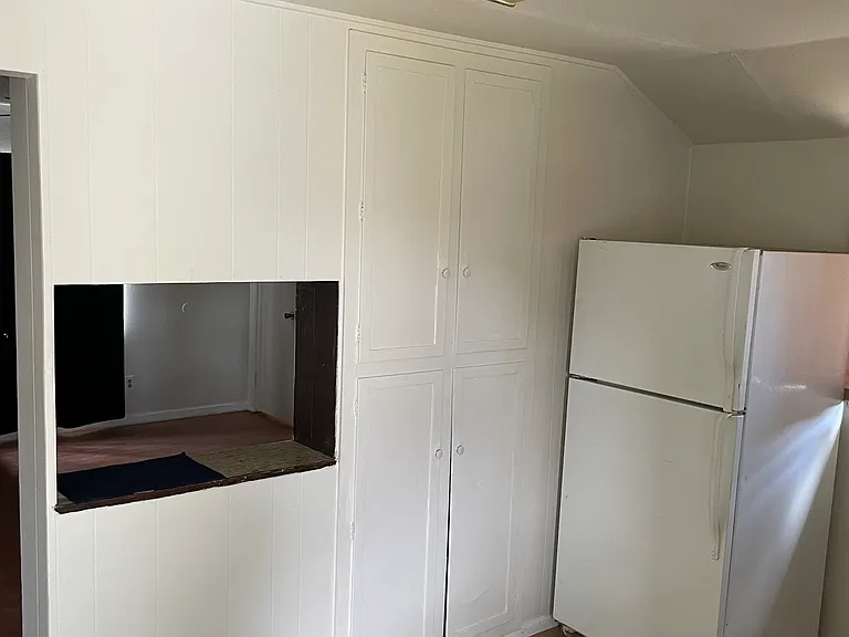 353 Pullman Ave — Photo 11