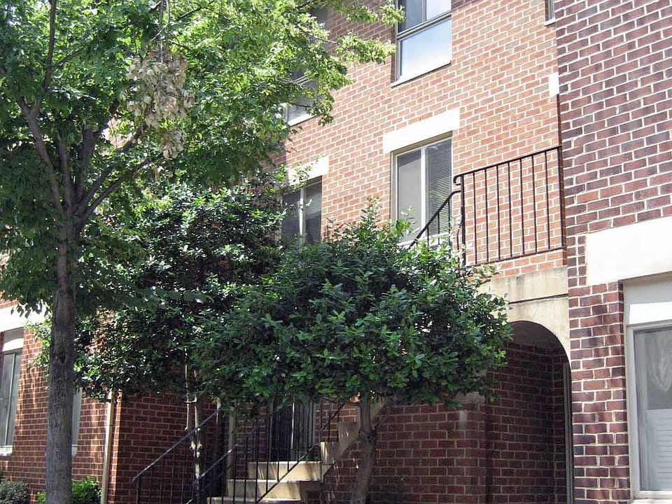 Front of condo 2nd floor