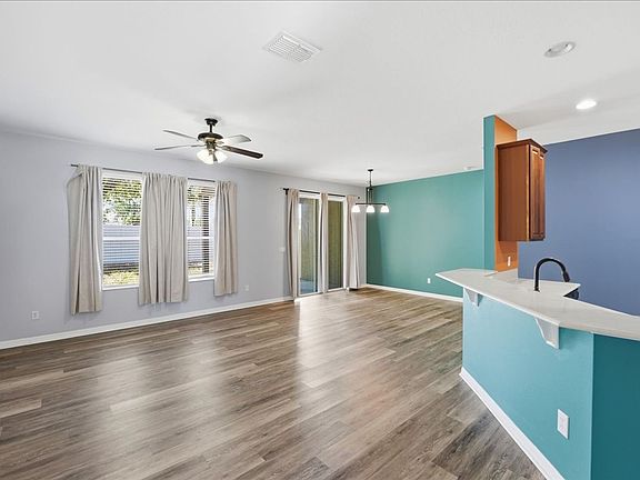 4th image of 5427 Leighton Ln