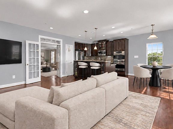 5th image of 1328 Cheswick Ln