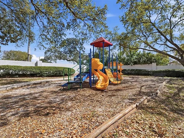 3274 Haviland Ct #201 — Photo 3