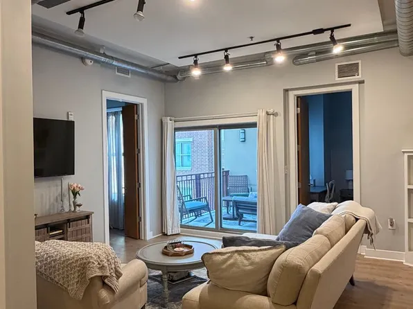 150-416 Bee St, Charleston, SC 29401