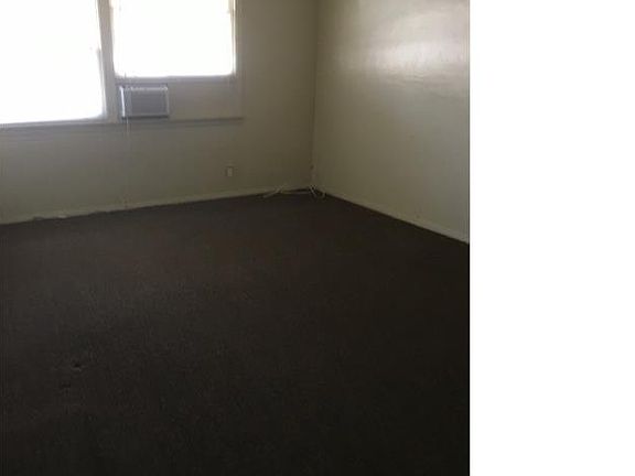3rd image of 442 Magnolia Ave