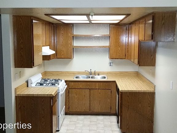 5th image of 3137 W 139th St APT 202