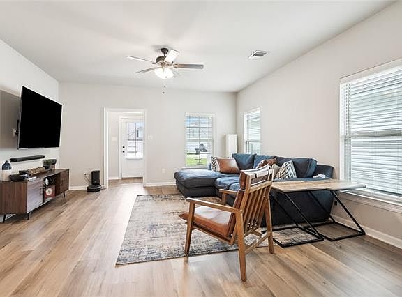 3rd image of 60341 Sunset Oak Blvd