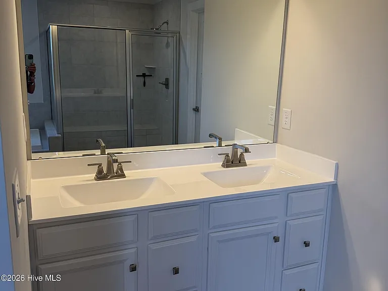 407 Green Lake Rd — Photo 22