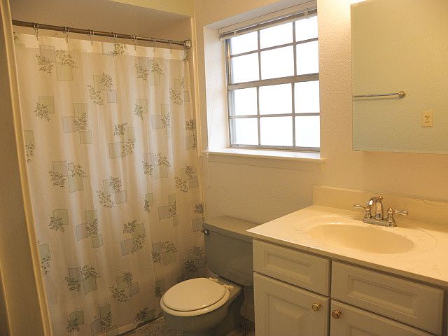 1st image of 2134 Mediamolle Dr