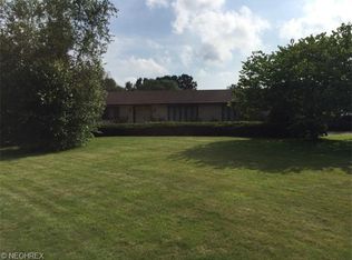 5500 Sharon Dr, Youngstown, OH