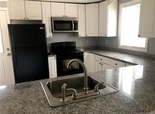 4 Eastview Dr APT C, New Milford, CT 06776