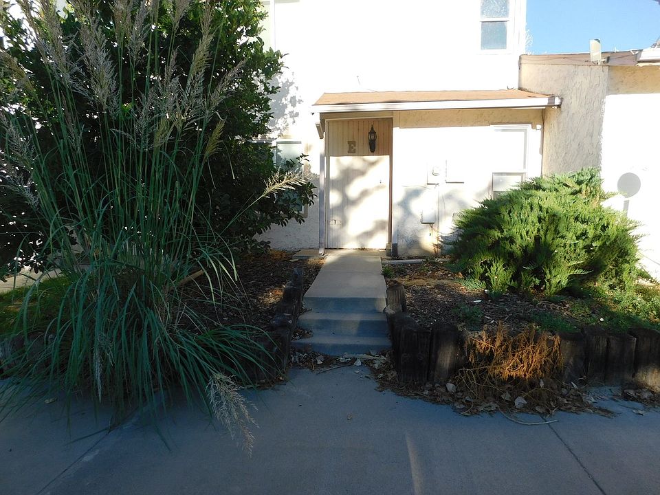 1st image of 563 E Good Hope Cir