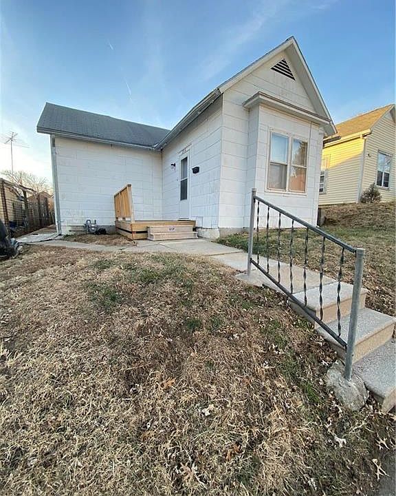 1st image of 2816 S 21st St