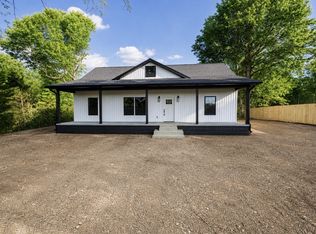 1239 N Main St, Tennessee Ridge, TN 37178
