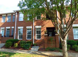 27 14th Avenue Pl NW, Hickory, NC 28601